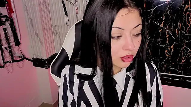 Snapshot of Guxplo_ chatting on October 29, 4:09 pm Guxplo online show from October 29, 4:09 pm