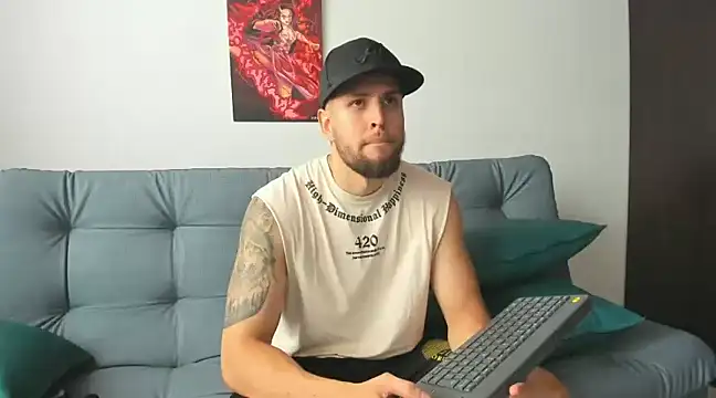 Snapshot of bastianwatson10 chatting on March 12, 4:56 pm bastianwatson10 online show from March 12, 4:56 pm