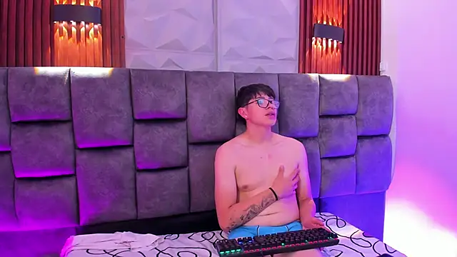 Evie Demn7 online show from February 24, 3:44 am