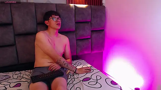 Evie Demn7 online show from February 28, 6:43 am