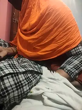 indian couple4 online show from November 14, 1:15 am