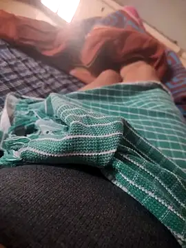 indian couple4 online show from November 27, 7:10 am