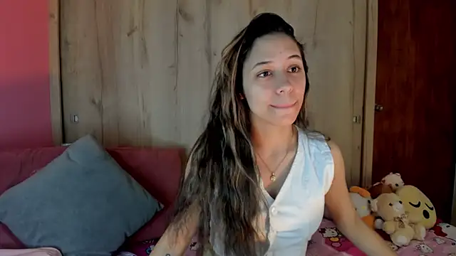 Snapshot of TANIA_06 chatting on June 19, 1:26 pm TANIA 06 online show from June 19, 1:26 pm