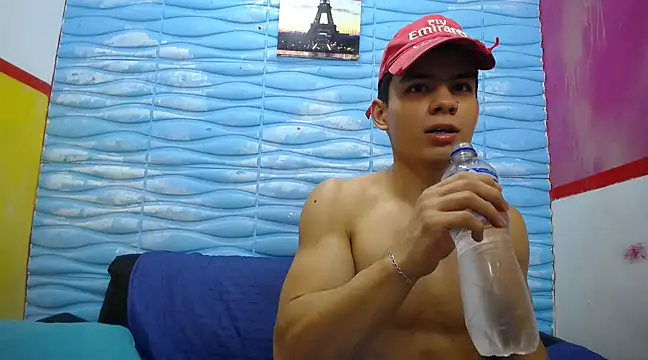 Snapshot of seigfried0 chatting on March 6, 10:36 pm seigfried0 online show from March 6, 10:36 pm