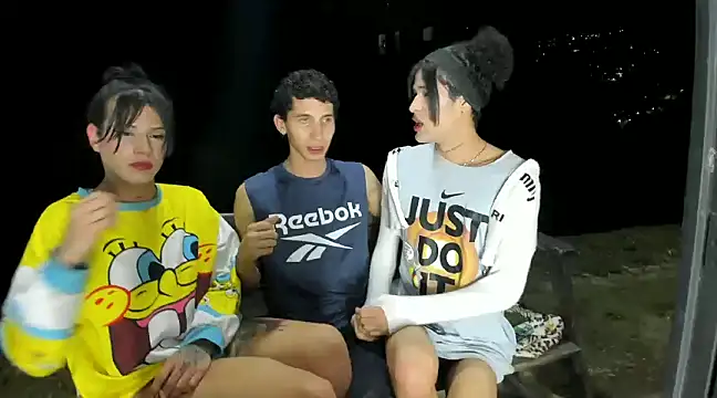 Snapshot of sofii_juanita_nice chatting on February 21, 2:28 am sofii juanita nice online show from February 21, 2:28 am