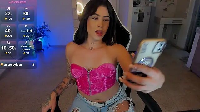 Snapshot of sofii_juanita_nice chatting on January 10, 10:47 pm sofii juanita nice online show from January 10, 10:47 pm