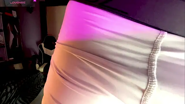 jeffvalemtino online show from February 16, 10:39 pm