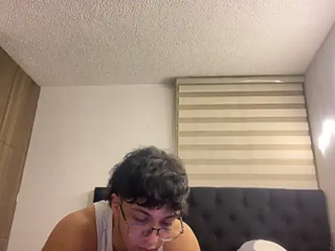 DesireLuxe online show from April 18, 7:34 am