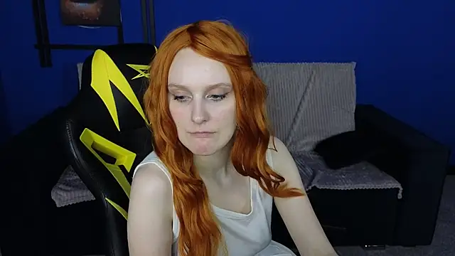 Snapshot of KristinMoore chatting on March 2, 3:16 pm KristinMoore online show from March 2, 3:16 pm