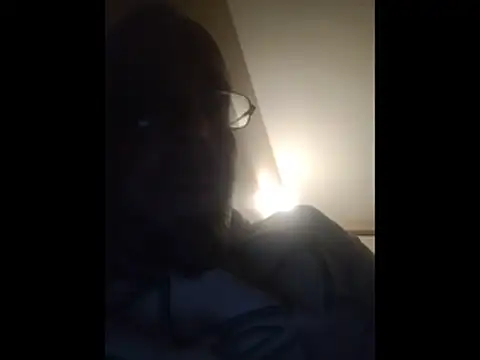 Snapshot of taterae chatting on November 1, 11:45 am taterae online show from November 1, 11:45 am