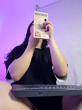 Snapshot of ammy_e chatting on March 14, 2:20 am ammy e online show from March 14, 2:20 am