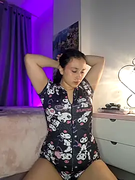 Snapshot of ammy_e chatting on September 19, 2:57 am ammy e online show from September 19, 2:57 am