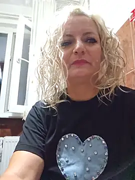 Snapshot of LadyTouch chatting on July 13, 11:07 pm LadyTouch online show from July 13, 11:07 pm