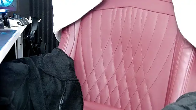 Snapshot of SophieRay92 chatting on March 6, 5:54 pm SophieRay92 online show from March 6, 5:54 pm