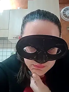 Dolcecurvy online show from February 28, 2:20 pm