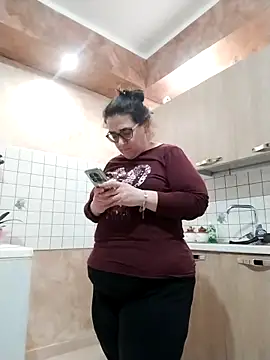 Dolcecurvy online show from April 15, 12:56 pm