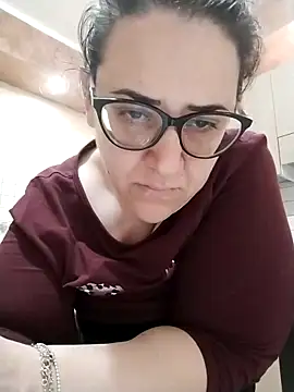 Dolcecurvy online show from April 16, 12:28 pm