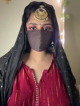 Dishasarmaa05 online show from February 4, 4:57 pm