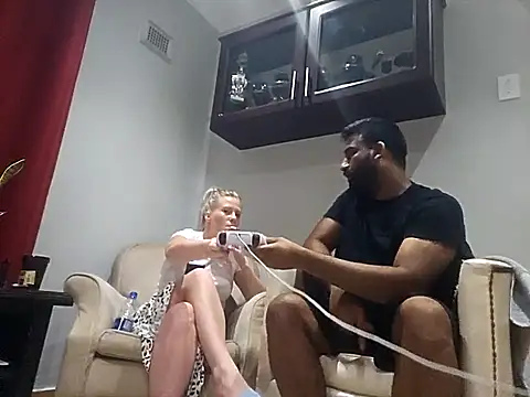 Snapshot of siniminandspice chatting on February 22, 9:15 pm siniminandspice online show from February 22, 9:15 pm