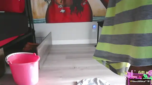 Queenanitadix online show from April 15, 2:57 pm