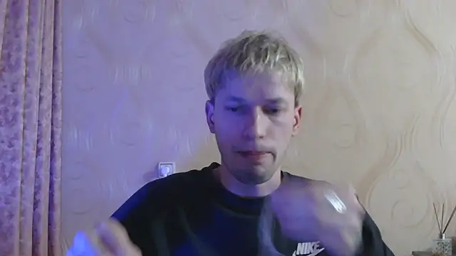 frama666 online show from March 25, 6:58 pm