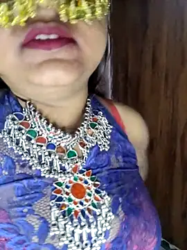 Snapshot of Hotty_Neha69 chatting on February 28, 9:47 am Hotty Neha69 online show from February 28, 9:47 am