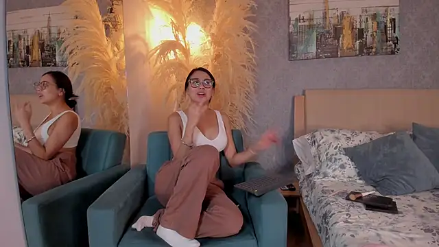 Lucia Brown  online show from March 5, 3:30 pm