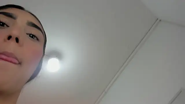 chloee ross online show from March 18, 2:25 am