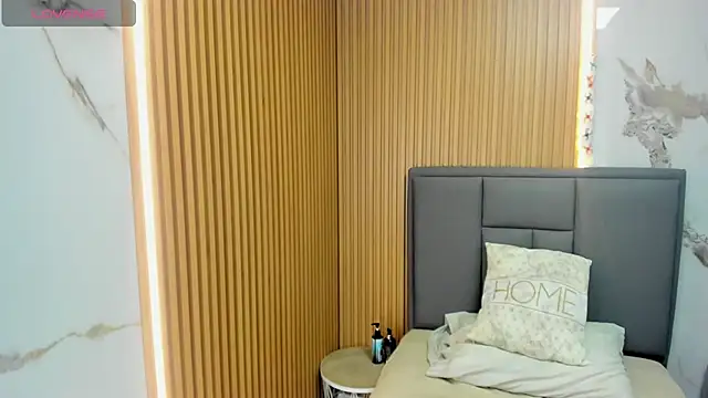 MEGANZARICK online show from November 21, 3:05 am