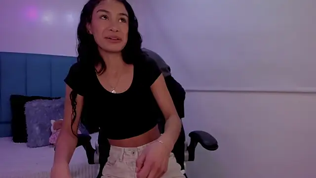 Anniie  Evans online show from October 7, 2:36 pm