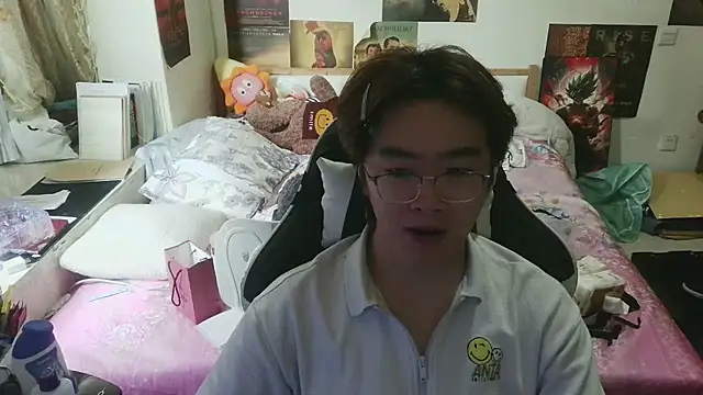 Snapshot of Anson0722 chatting on August 1, 2:44 am Anson0722 online show from August 1, 2:44 am