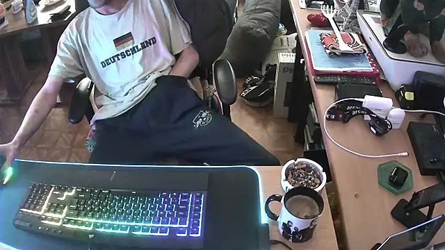 DerGeileLoveboy online show from March 23, 7:01 am