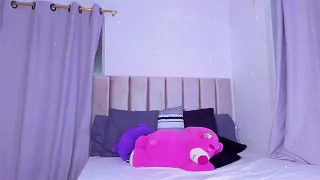 Anaroussew02 online show from February 6, 3:55 am