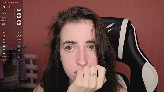 Snapshot of reaiss chatting on October 1, 3:56 am reaiss online show from October 1, 3:56 am