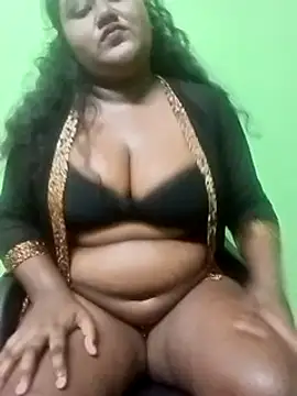 Snapshot of horny_diana chatting on March 4, 5:24 pm horny diana online show from March 4, 5:24 pm