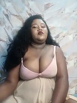 Snapshot of horny_diana chatting on September 26, 6:45 pm horny diana online show from September 26, 6:45 pm