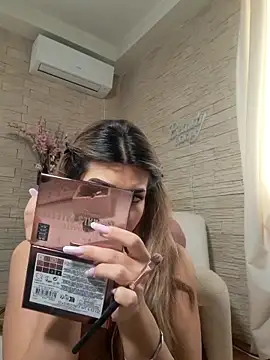 Bella Posh online show from February 24, 7:50 am