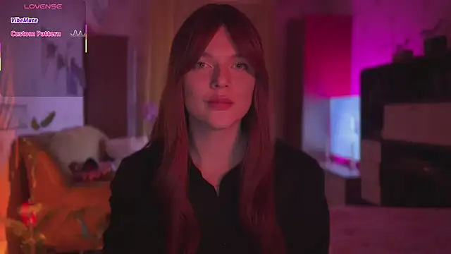 CherryRed Girl online show from March 3, 10:15 pm