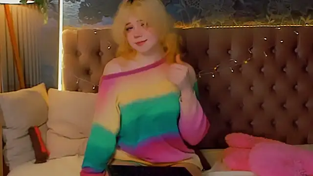 EmilyAngells online show from February 20, 7:21 am