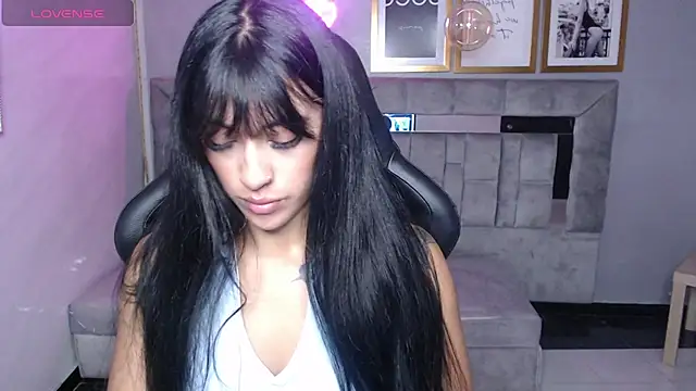 Snapshot of Isabella_Collen_v chatting on September 10, 1:00 pm Isabella Collen v online show from September 10, 1:00 pm