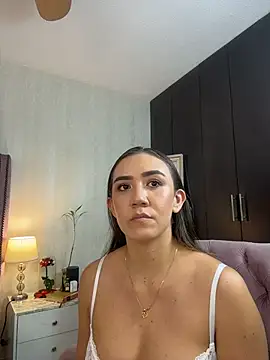 natashaleightt online show from March 22, 11:19 pm