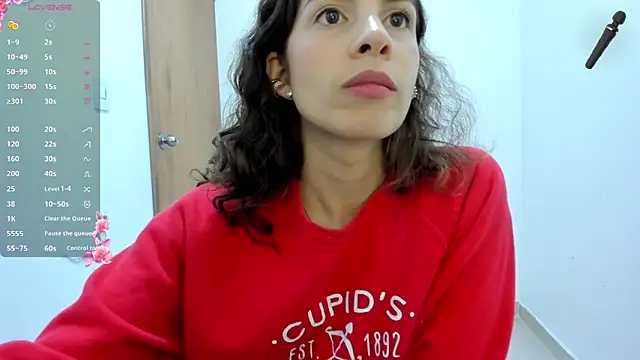 jessyegoldenn online show from April 15, 7:58 pm