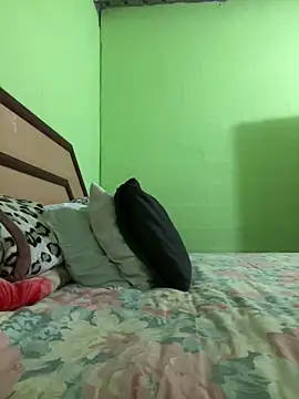 BttmGuy01 online show from February 6, 10:02 pm