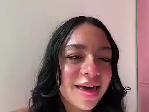 Snapshot of hellokitty__valery chatting on February 27, 7:37 pm hellokitty  valery online show from February 27, 7:37 pm