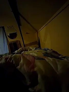 Snapshot of 190tb chatting on February 21, 7:01 am 190tb online show from February 21, 7:01 am