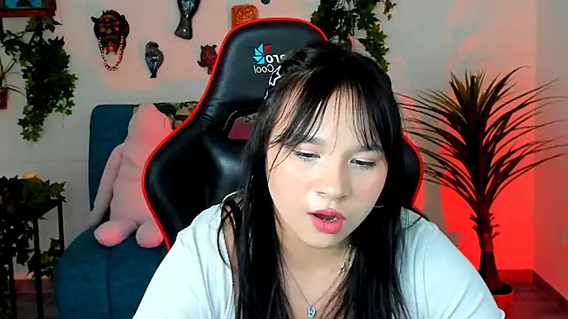 Snapshot of HanaWise chatting on February 22, 11:24 am HanaWise online show from February 22, 11:24 am