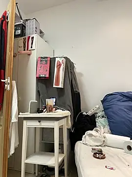 femboybandi online show from July 18, 6:23 pm