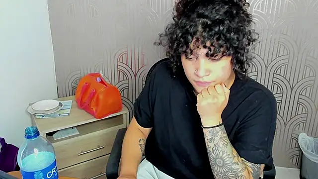 Snapshot of BloodyMaary_ chatting on February 26, 6:54 pm BloodyMaary online show from February 26, 6:54 pm