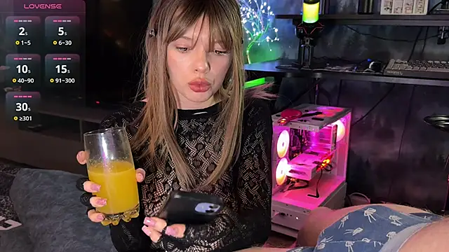 Under lord online show from February 24, 5:00 pm