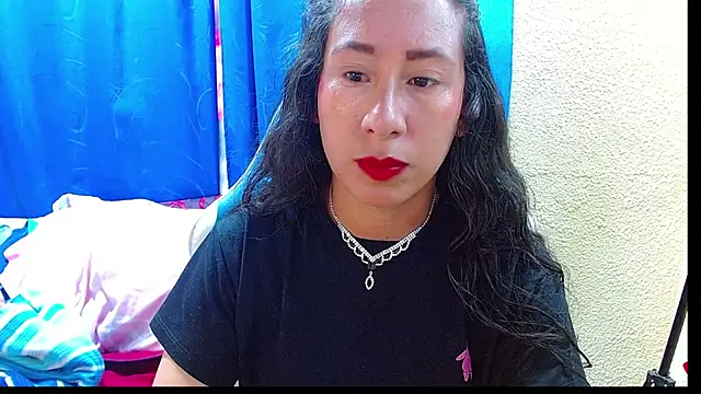 Gia leinn online show from July 14, 2:34 pm
